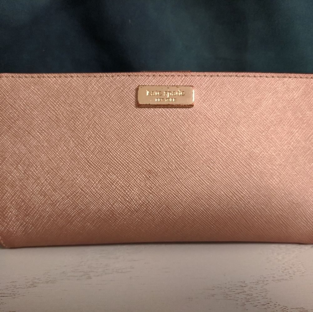 Kate Spade Rose Gold Wallet